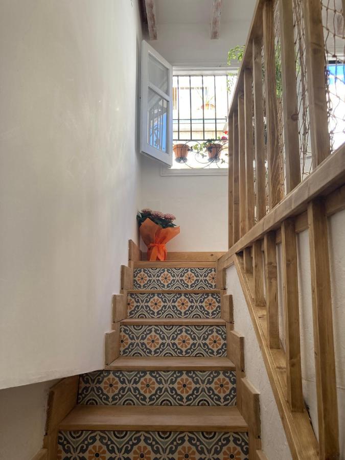 Private Terrace-Romantic-Sea, Castle Views-Central لقنت المظهر الخارجي الصورة
