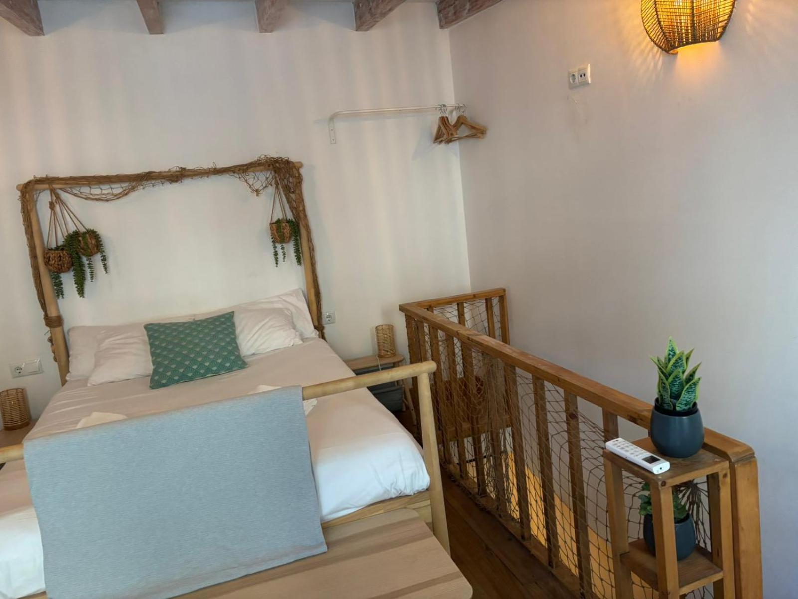 Private Terrace-Romantic-Sea, Castle Views-Central لقنت المظهر الخارجي الصورة